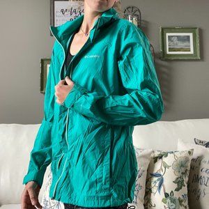 Rain Jacket/ Wind Breaker